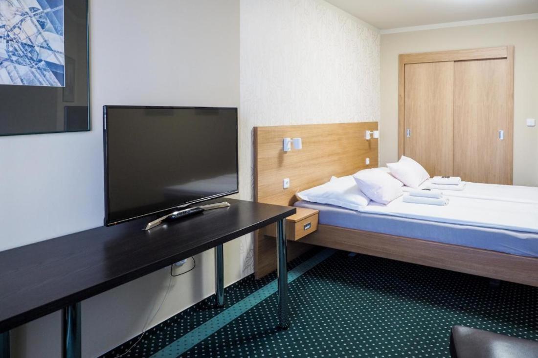Vacek Pod Vezi Hotel 4*