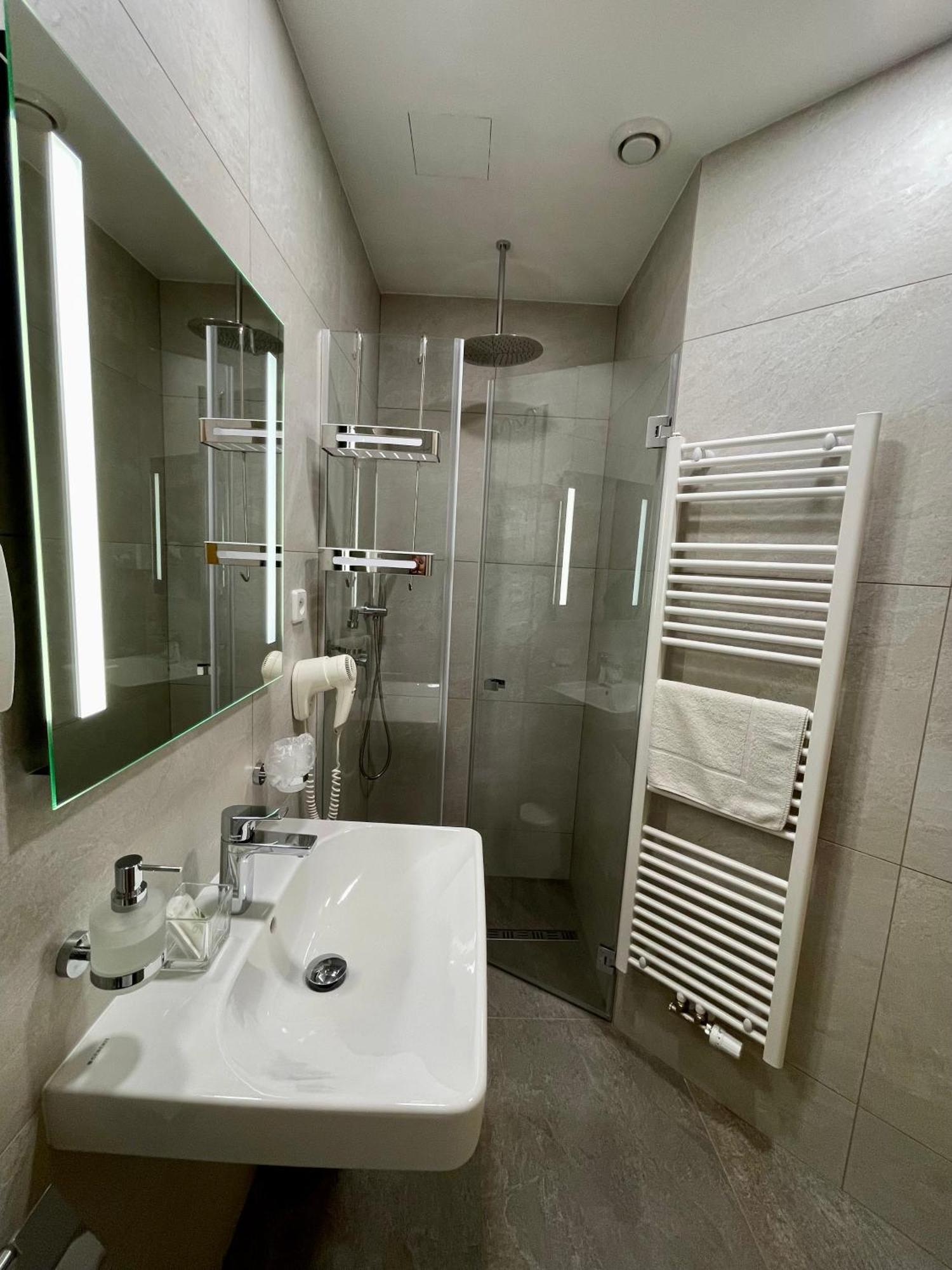 Vacek Pod Vezi Hotel